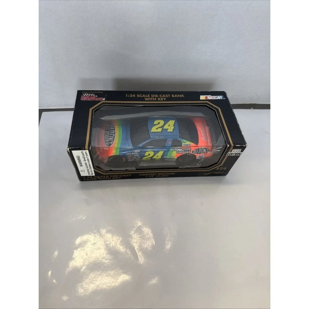 Racing Champions Jeff Gordon 24 DuPont 1:24 Die-Cast Bank 1995 Limited Edition
